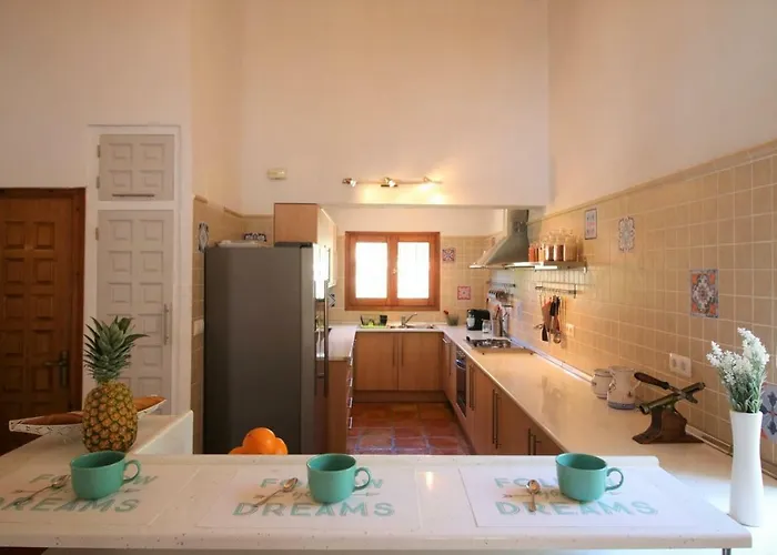 Marquesa Mb 8p By Carlosferien Villa